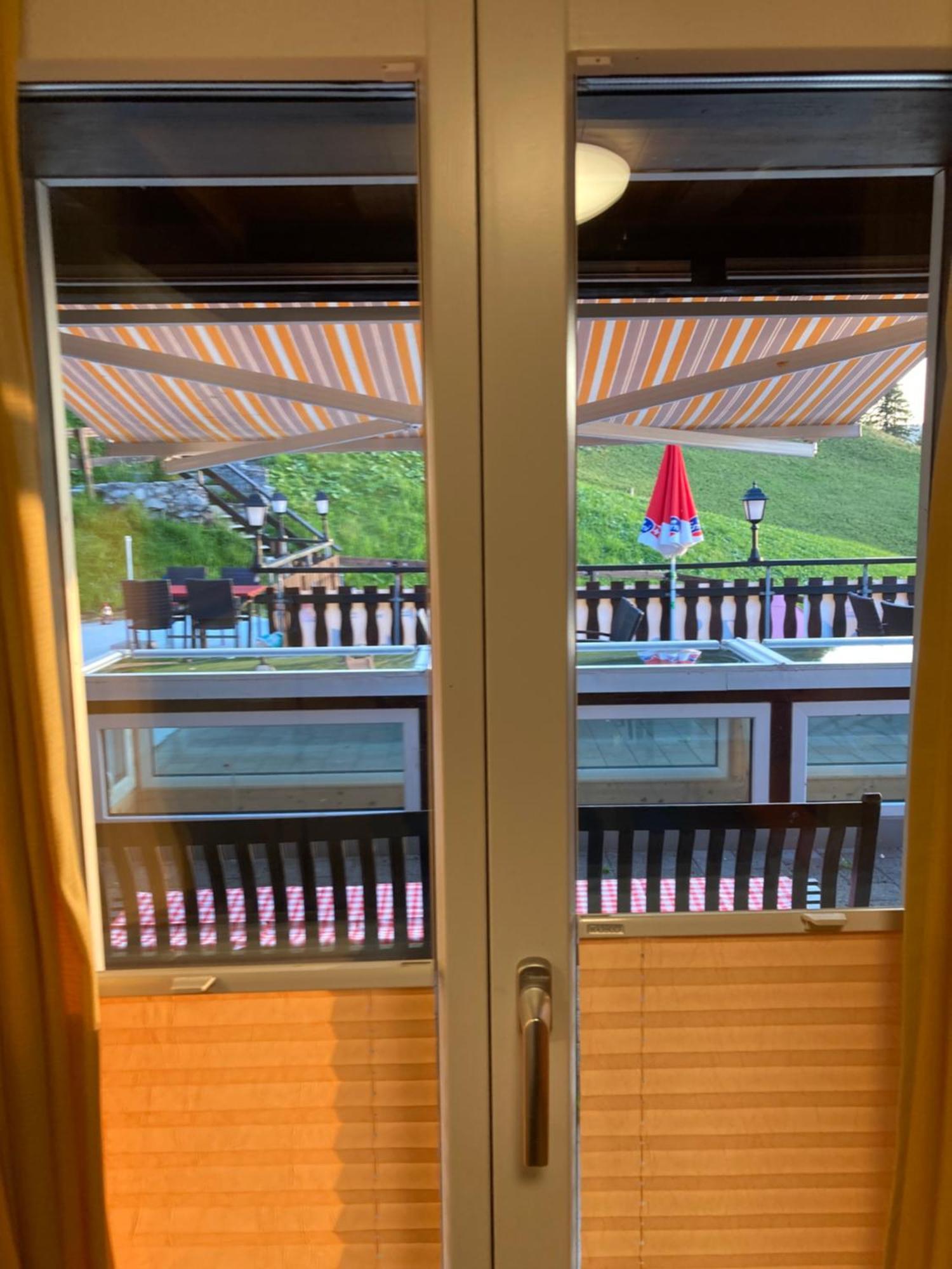 Klewenalp Ausflugs-Ski-Pistenhotel Klewenstock 贝肯里德 外观 照片